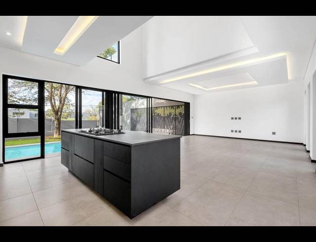 4 BEDROOM HOUSE FOR SALE IN BRYANSTON